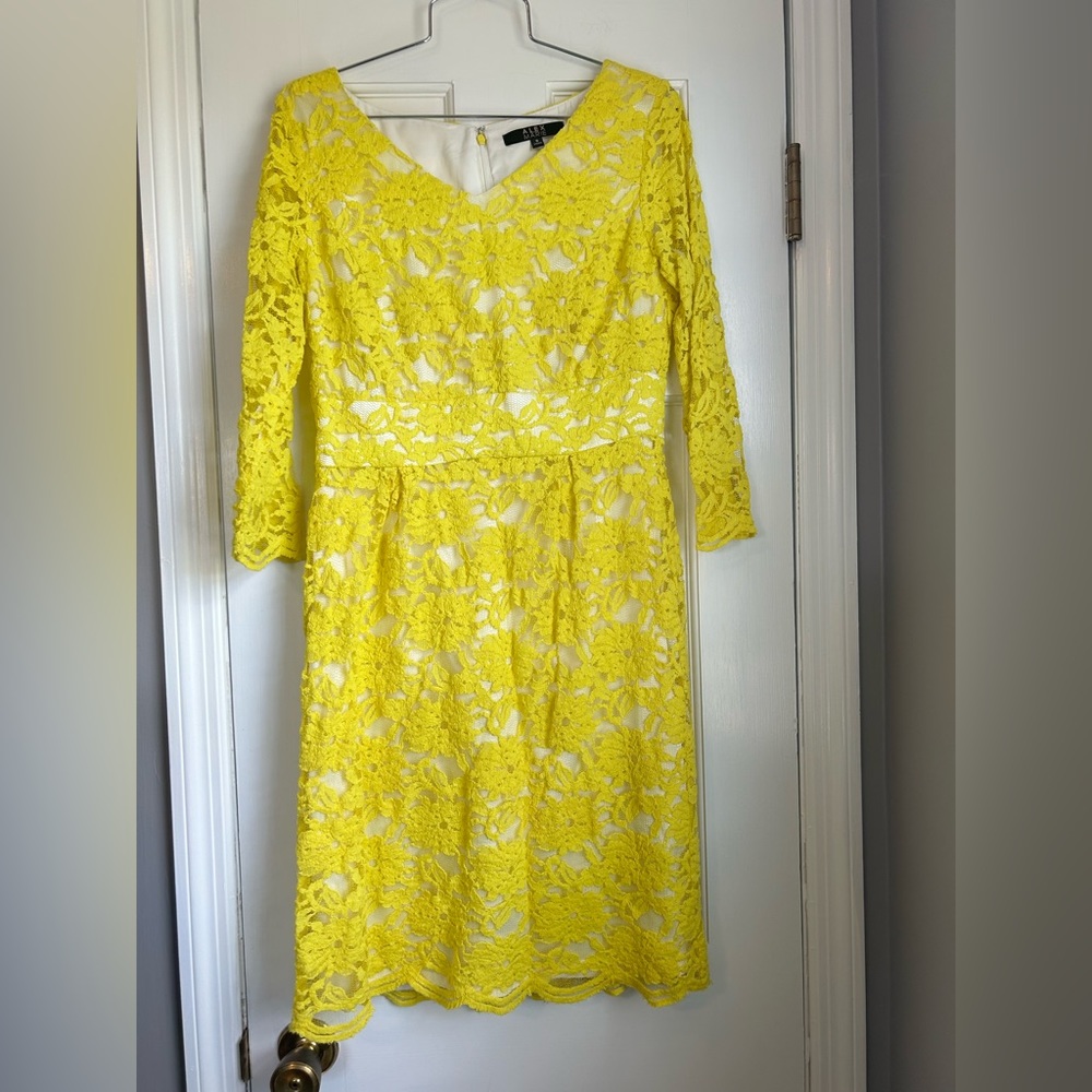 Alex Marie Yellow Lace Overlay Dress women’s size 6
